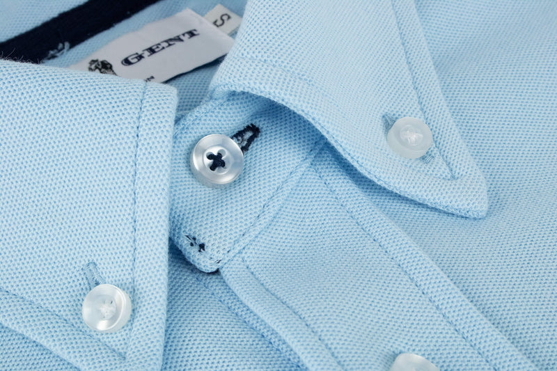 British menswear The Gent Richmond long sleeved shirt in sky blue with navy Gent logo collar close up view