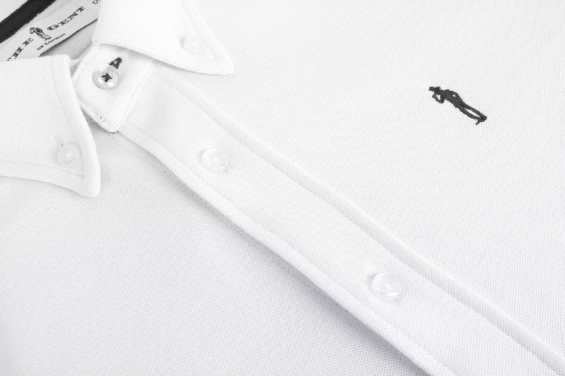 British menswear The Gent Richmond long sleeved shirt in white with navy Gent logo logo close up view